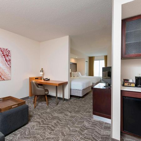 Springhill Suites Grand Rapids North Exterior foto